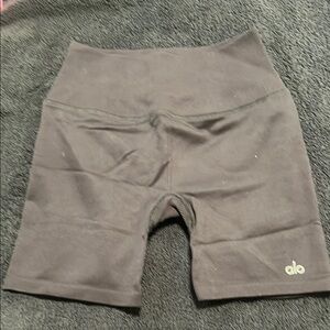 ALO Yoga Women's Gray High-Waist Shorts